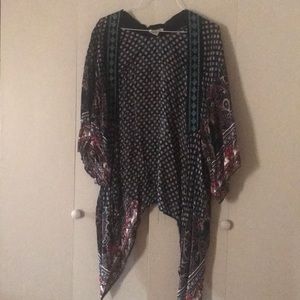 Black and white flowy kimono